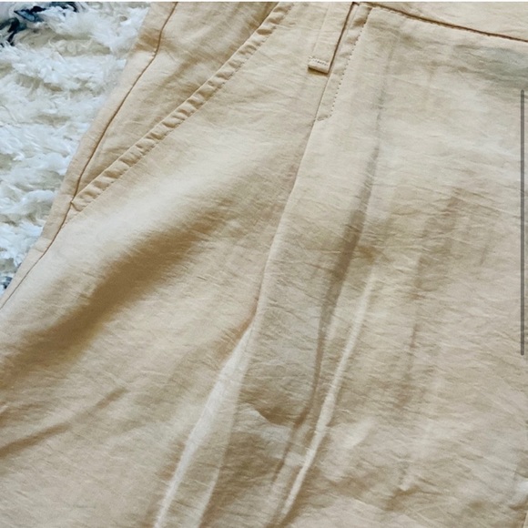 ZARA Beige Pleated High Waisted Shorts | M - Picture 4 of 5